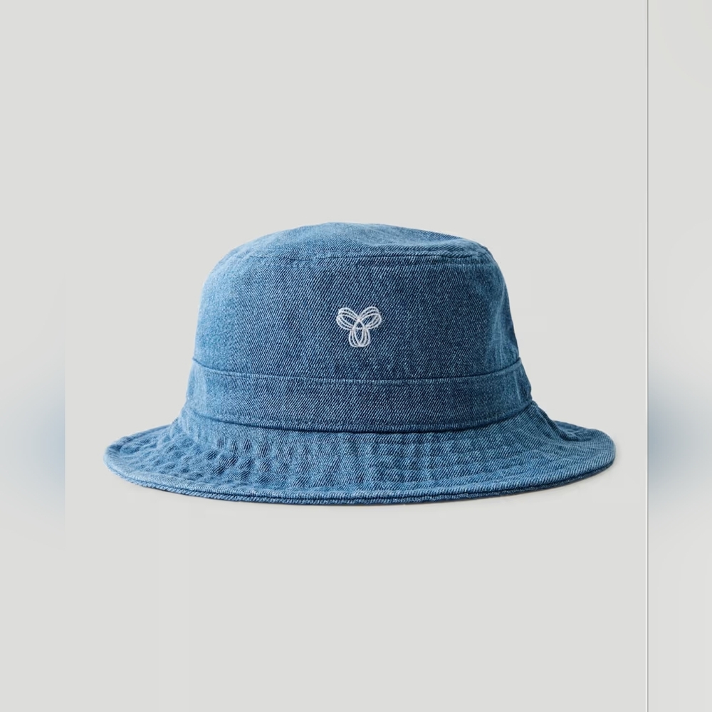 the bucket hat
